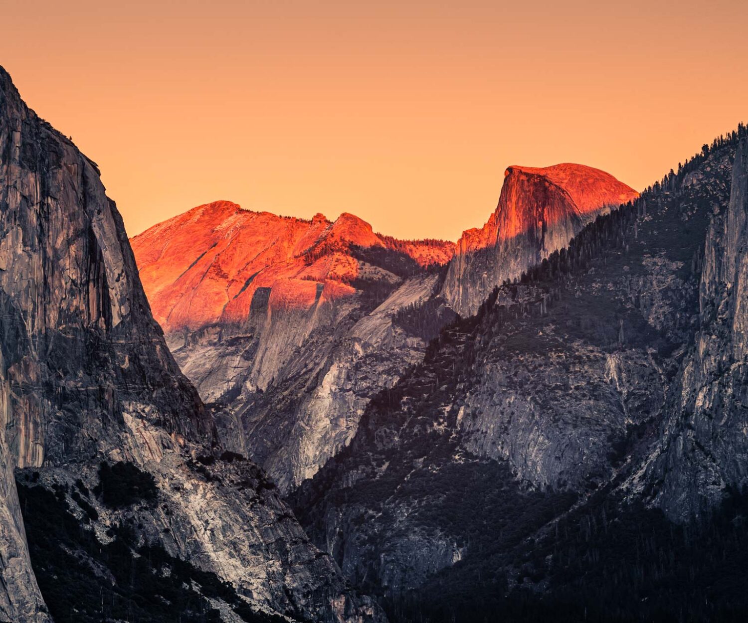Yosemite National Park na podzim 2021.
