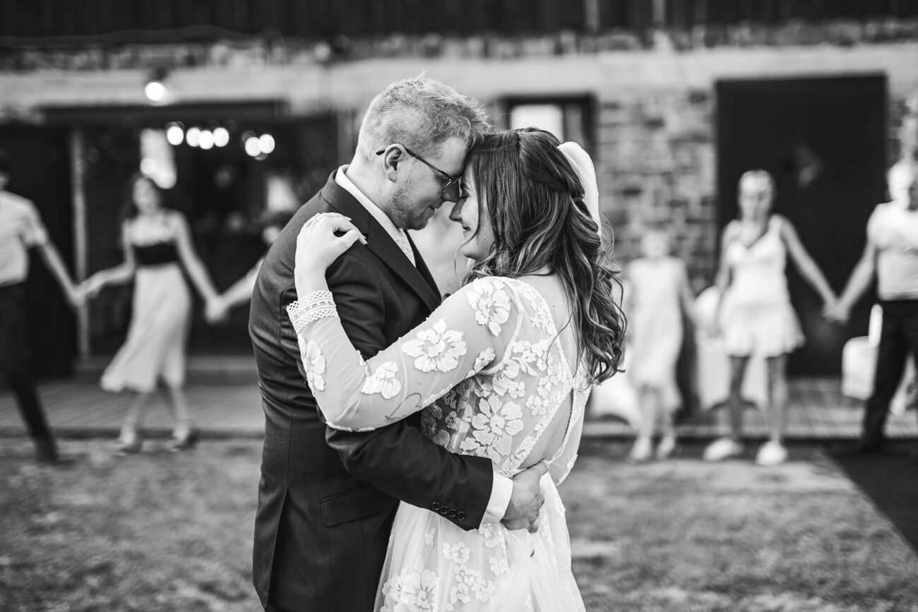 Řešíte první tanec? Nemusíte.